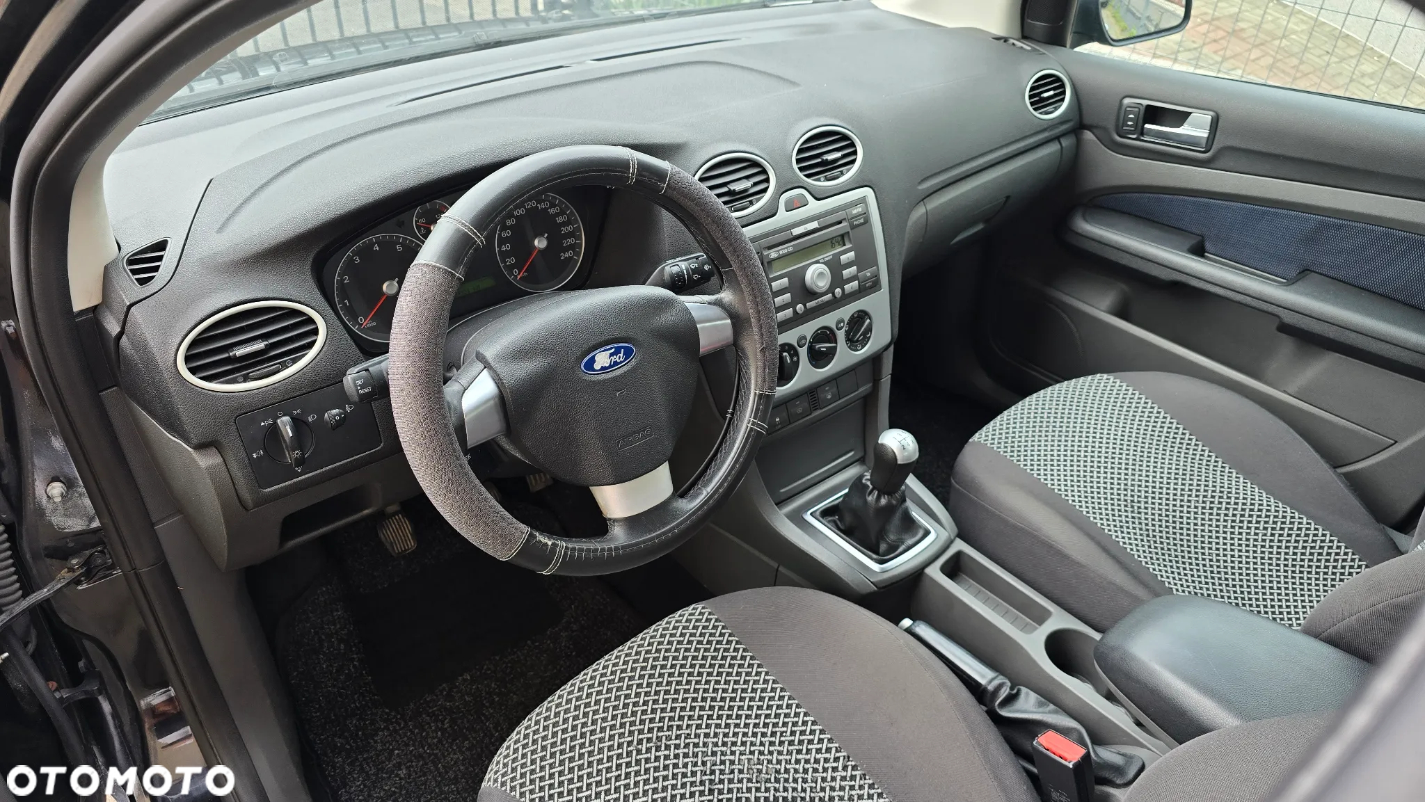Ford Focus 1.6 Comfort - 9