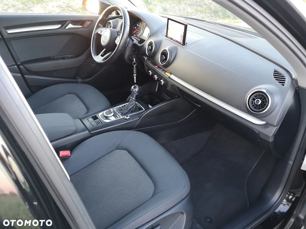 Audi A3 Sportback 1.6 TDI S tronic sport - 6