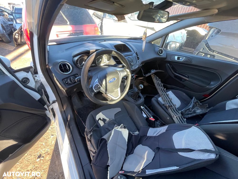 Dezmembram Ford Fiesta 2016 1.5 tdci - 4
