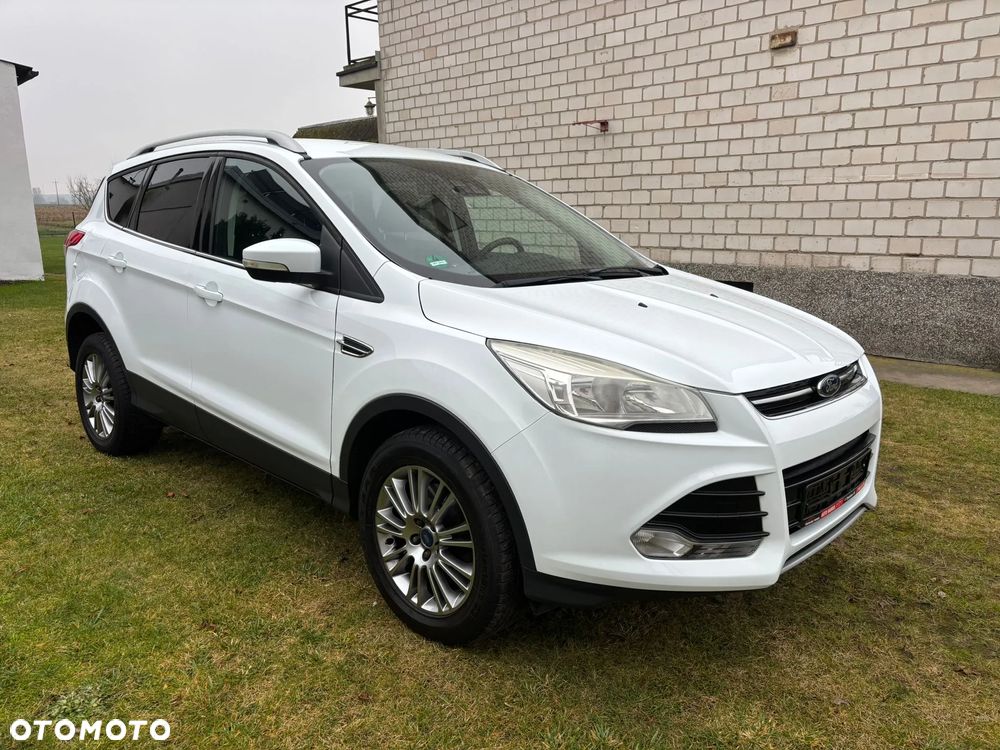 Ford Kuga 2.0 TDCi 2x4 Titanium - 3