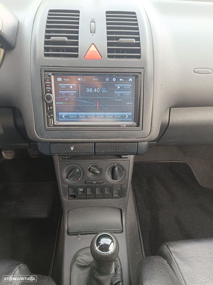 VW Polo 1.4 TDi Trendline - 8