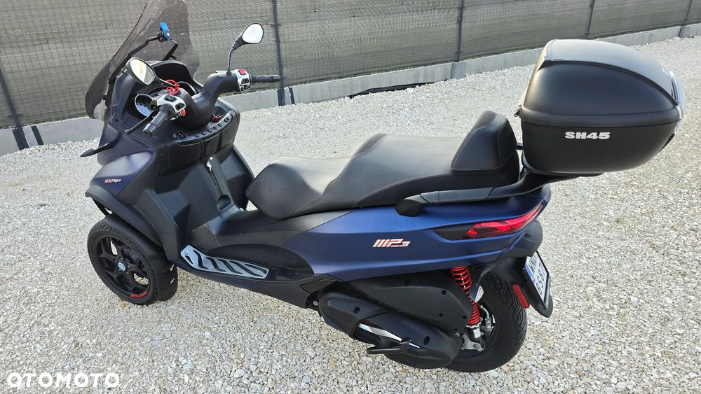 Piaggio MP-3 - 2