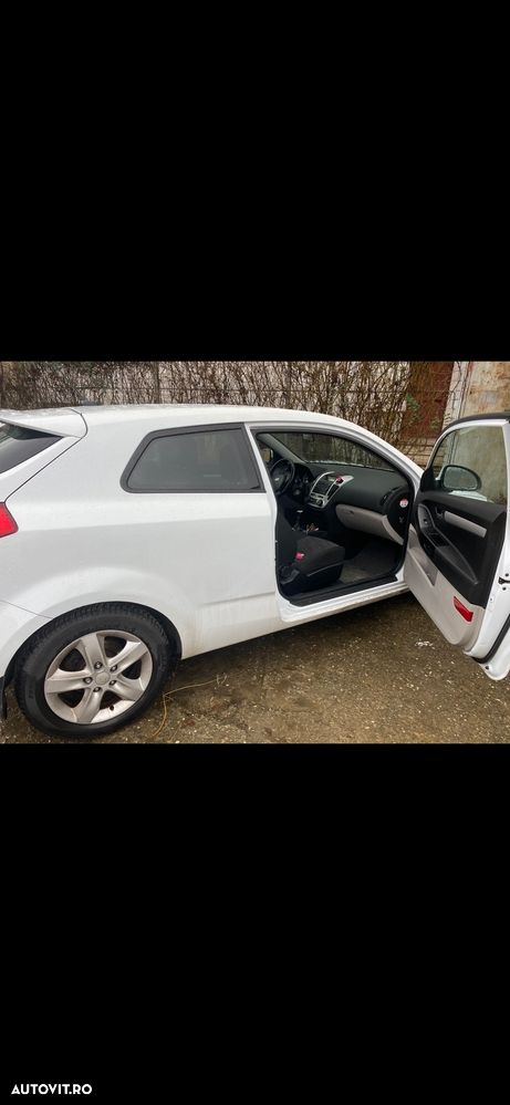 Kia Ceed - 5