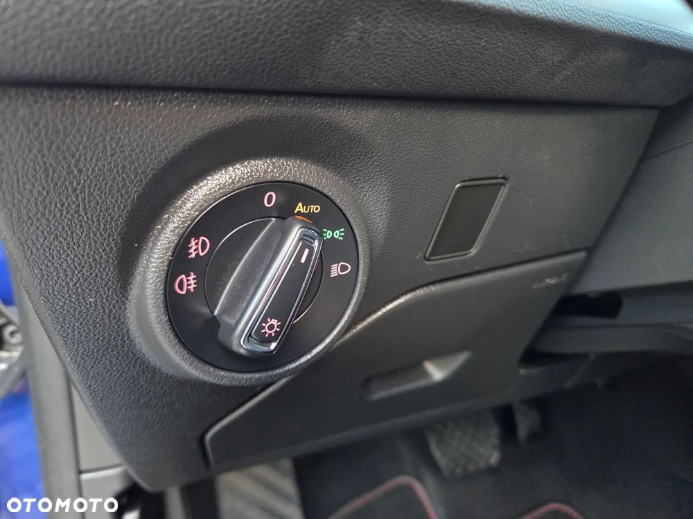 Seat Leon 2.0 TDI Xcellence S&S DSG - 32