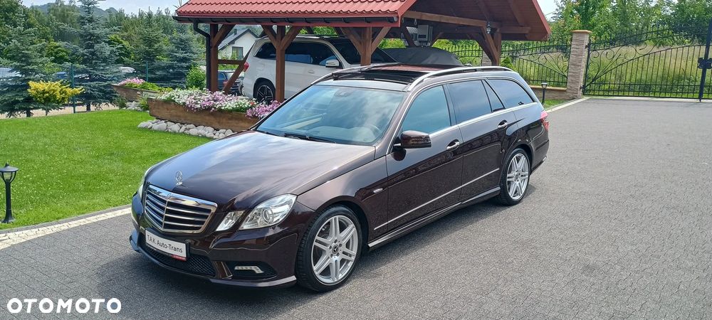 Mercedes-Benz Klasa E 300 CDI DPF BlueEFFICIENCY 7G-TRONIC Avantgarde - 41