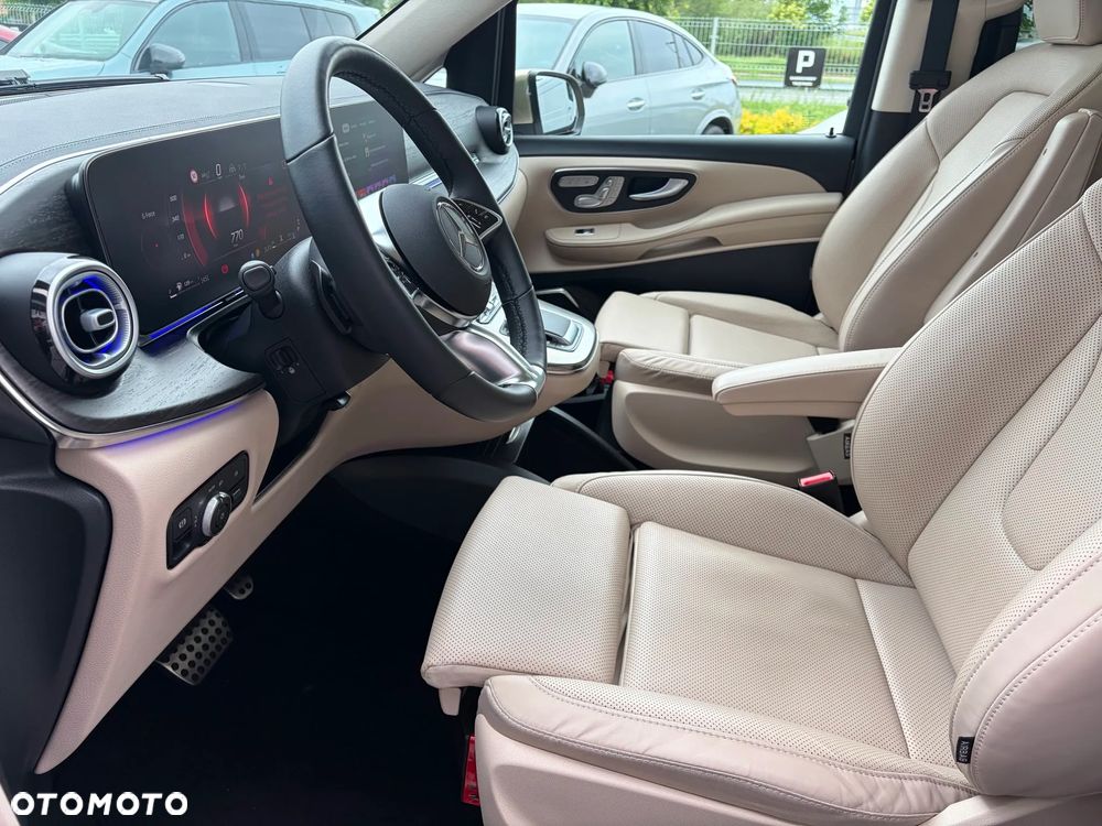 Mercedes-Benz Klasa V 300 d 4-Matic 9G-Tronic Exclusive (d³ugi) - 25