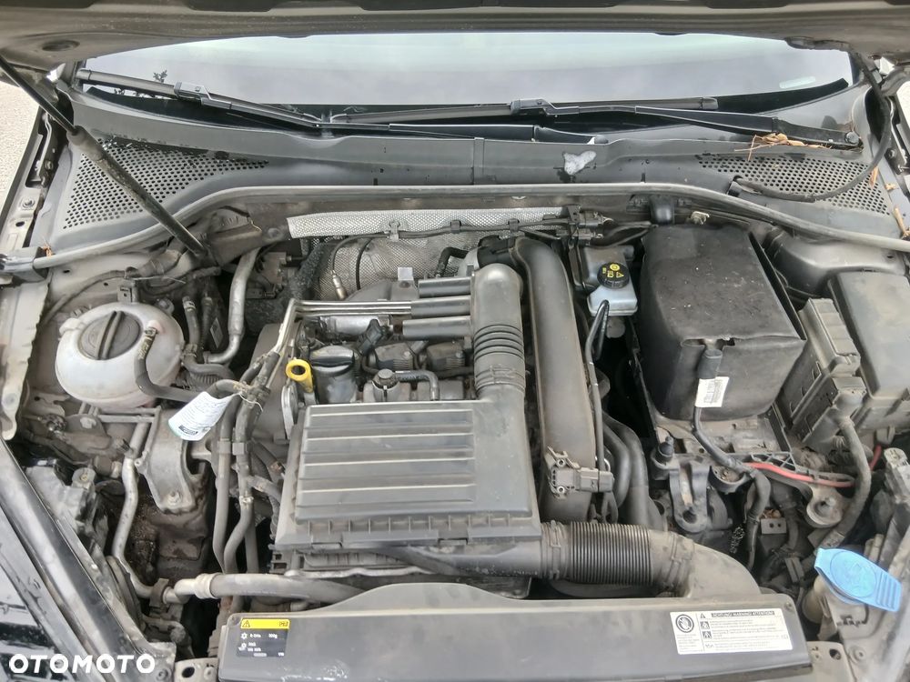Volkswagen Golf 1.4 TSI Comfortline - 14