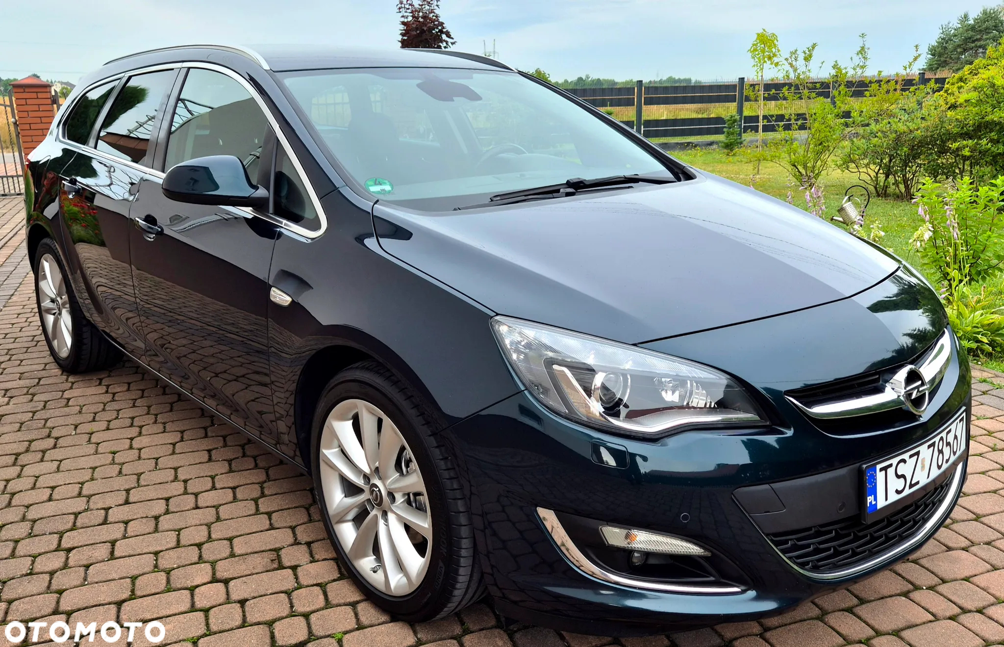 Opel Astra 2.0 CDTI Exklusiv - 3