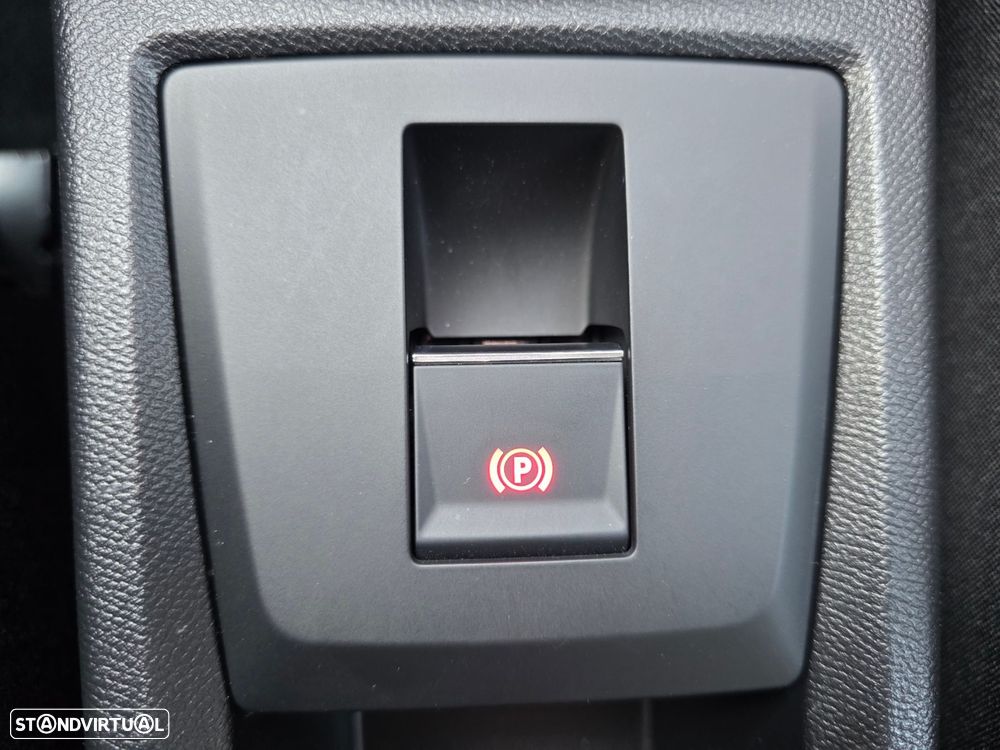 Citroën C3 1.2 Hybrid Max e-DSC6 - 17