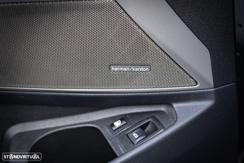 BMW 330 e Aut. M Sport - 21