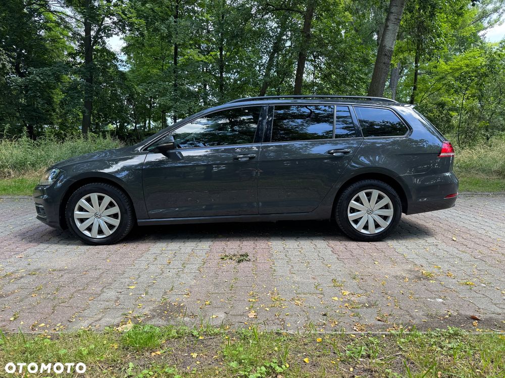 Volkswagen Golf - 3