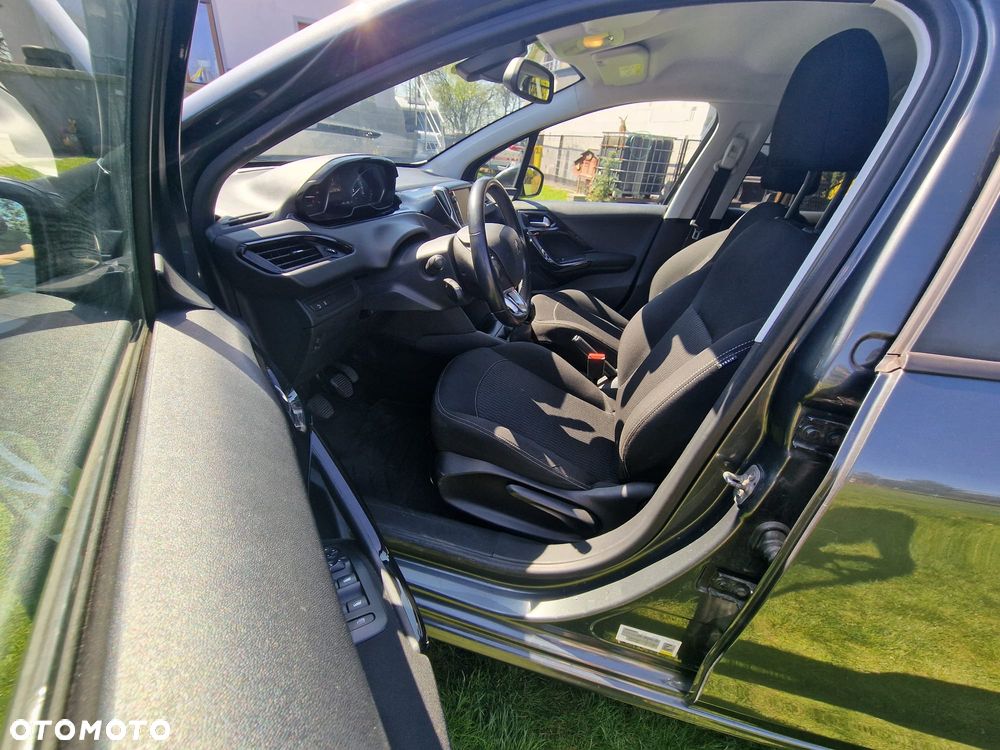 Peugeot 208 1.2 PureTech Active - 9