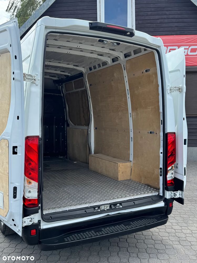 Iveco 35S18 - 9
