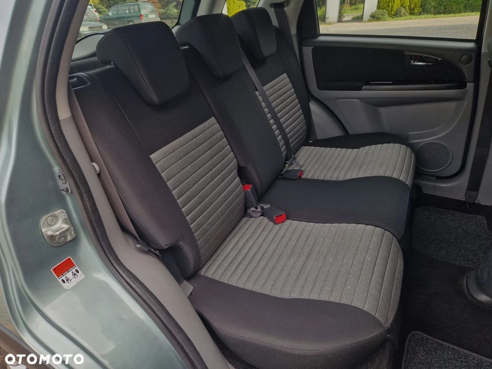 Suzuki SX4 1.6 Comfort Plus 4WD - 24