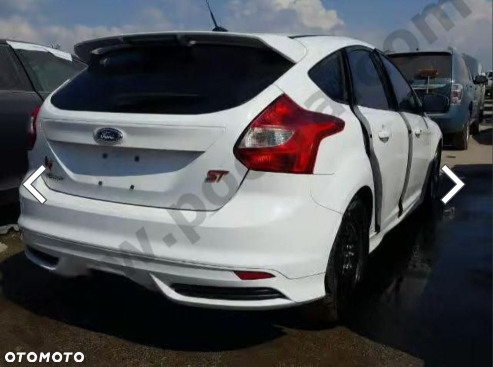 Ford Focus 2.0 EcoBoost ST - 14