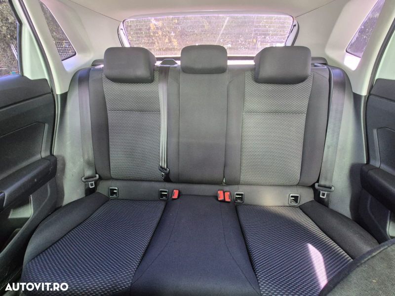 Volkswagen Polo - 13