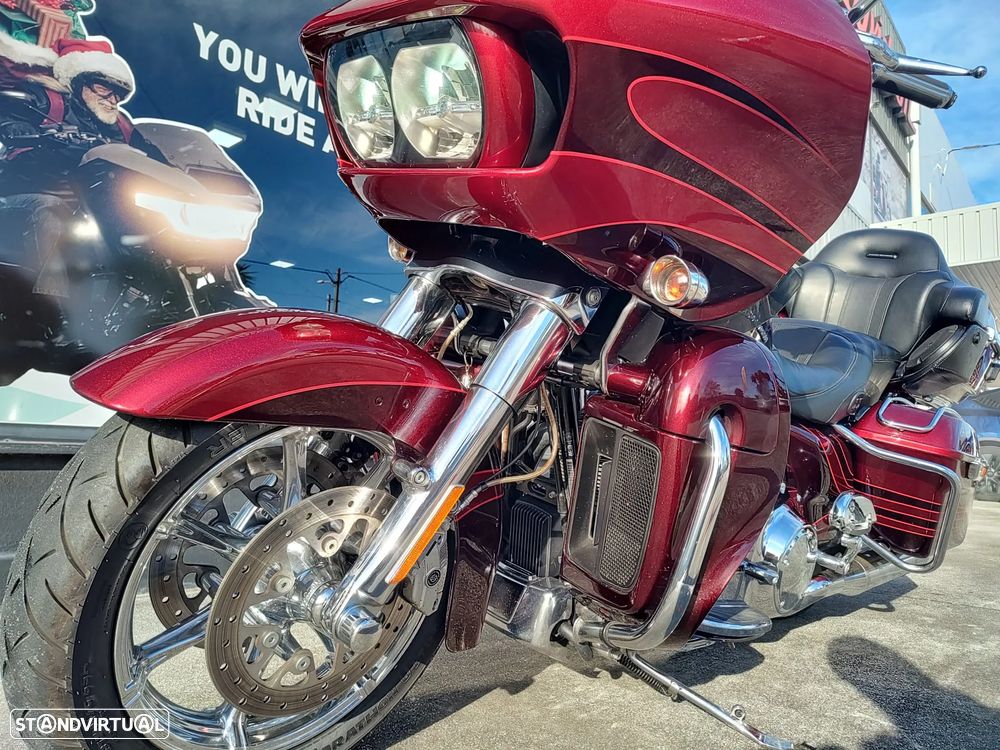 Harley-Davidson Road CVO Road Glide Ultra - 13
