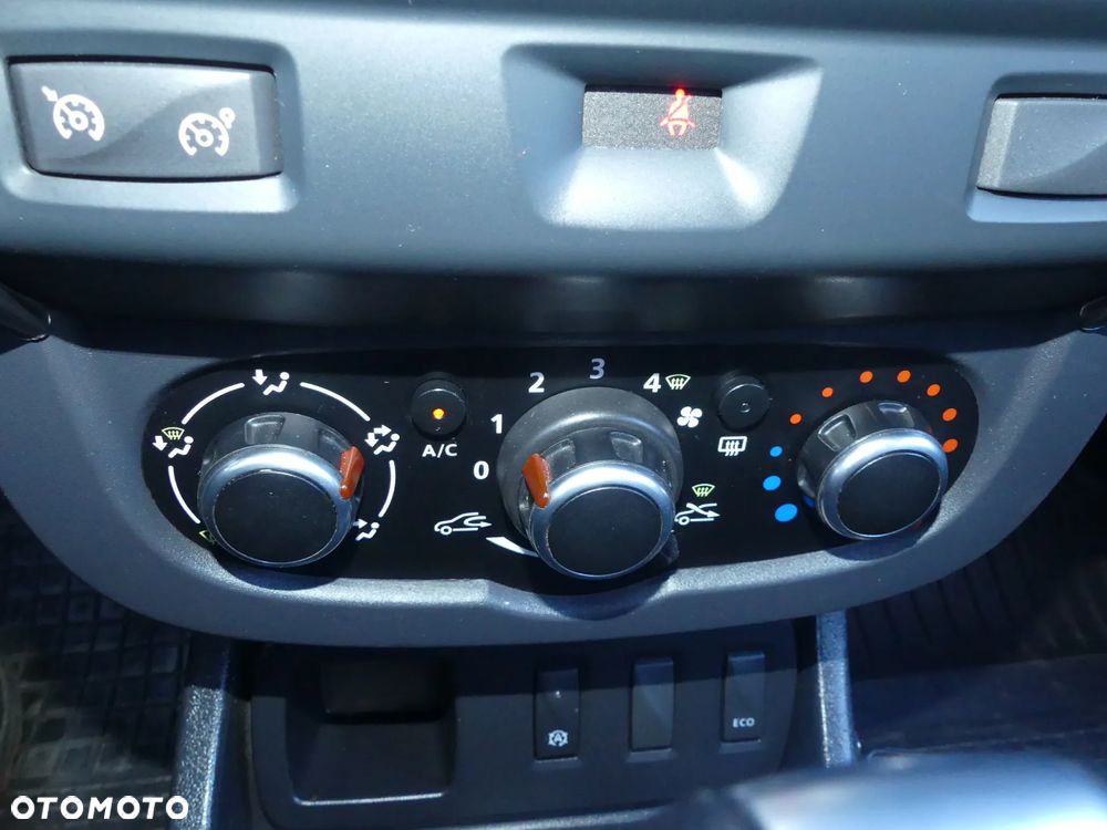 Dacia Duster 1.6 SCe Outdoor 4x4 S&S - 24