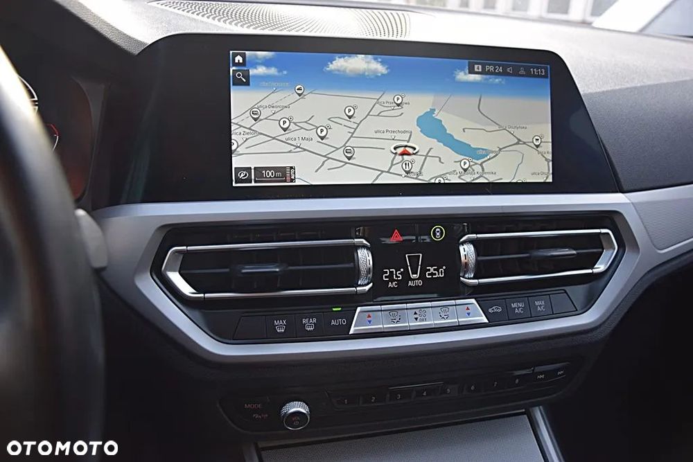 BMW Seria 3 318d Sport Line - 17