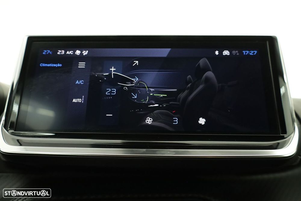 Peugeot 208 1.2 Hybrid Allure e-DCS6 - 12