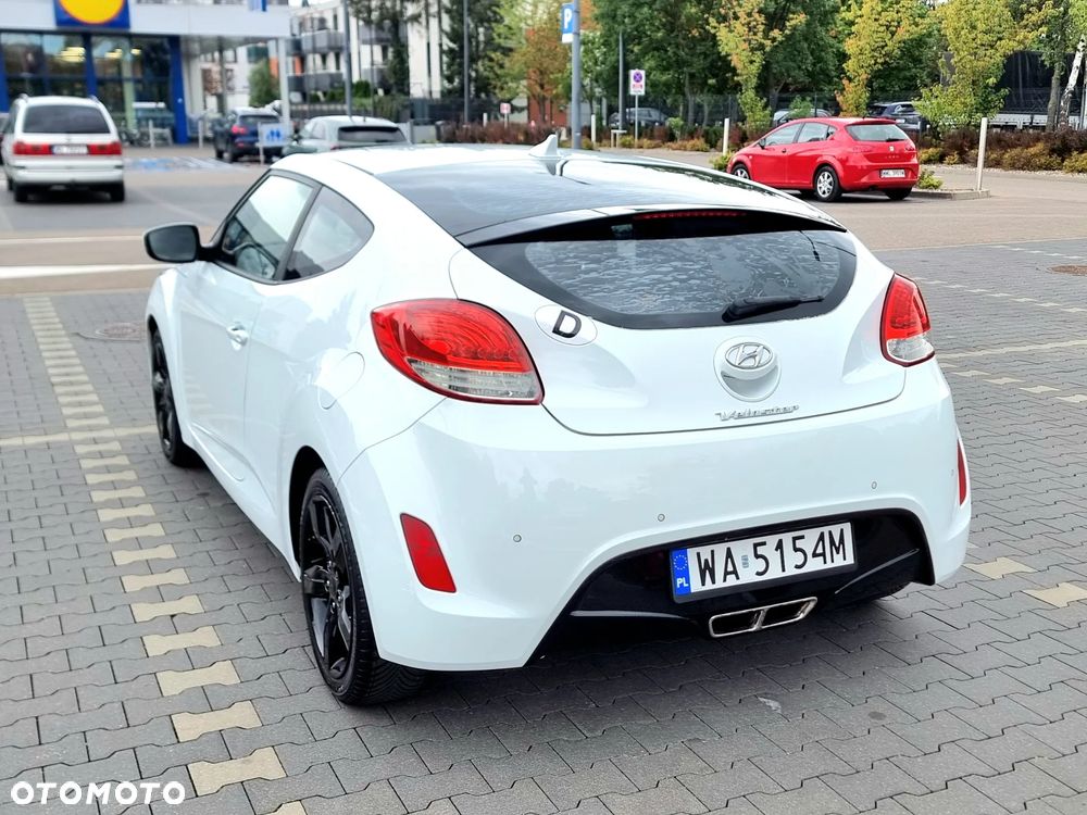 Hyundai Veloster 1.6 Style - 23