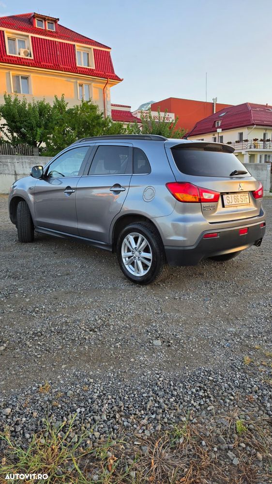 Mitsubishi ASX 1.8 DID 2WD Intense A15 - 6