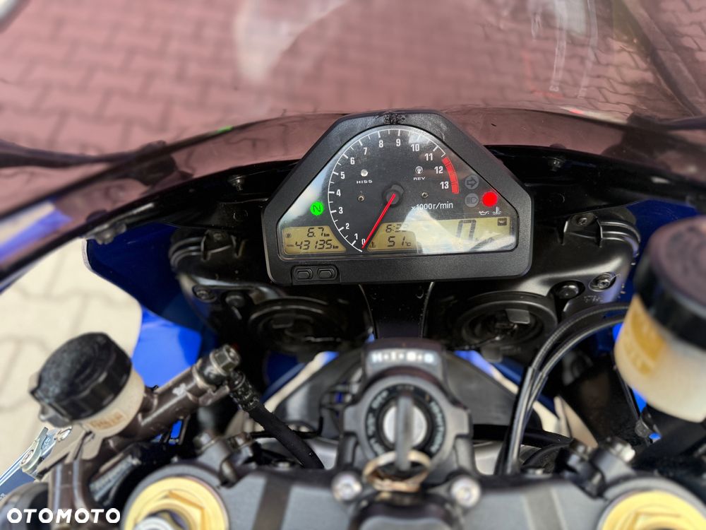 Honda CBR - 25