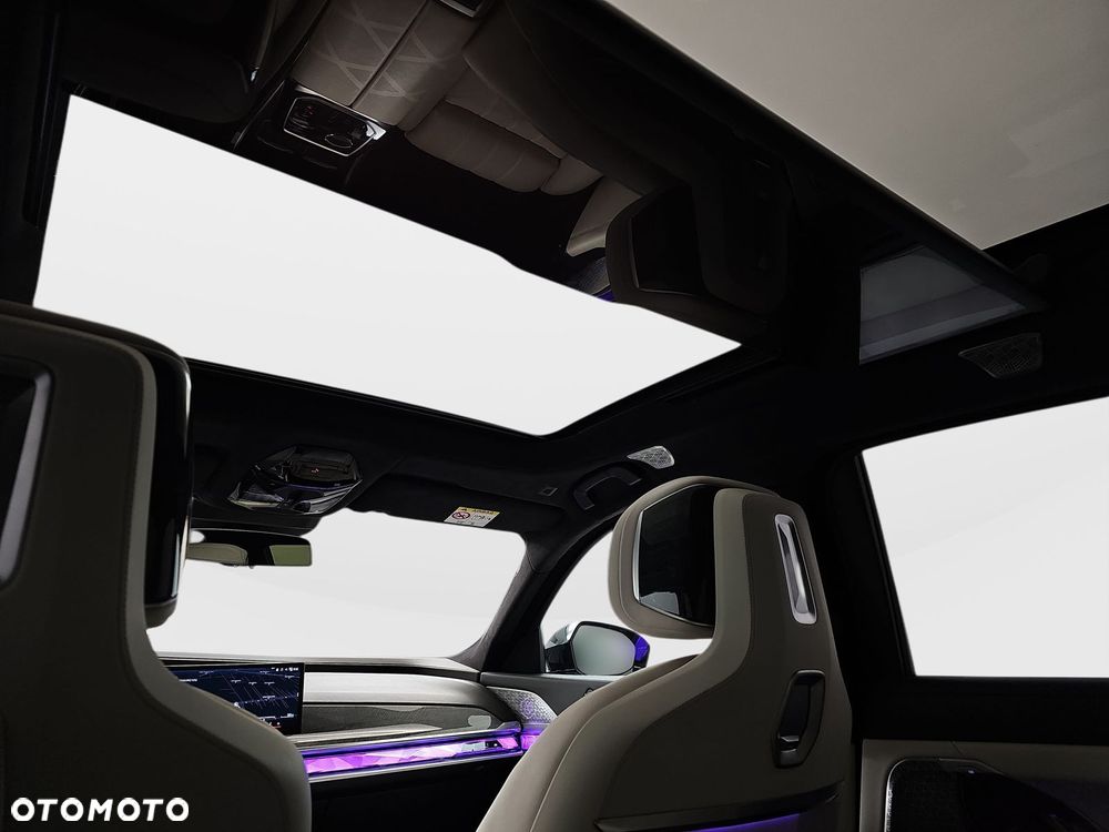 BMW Seria 7 - 16