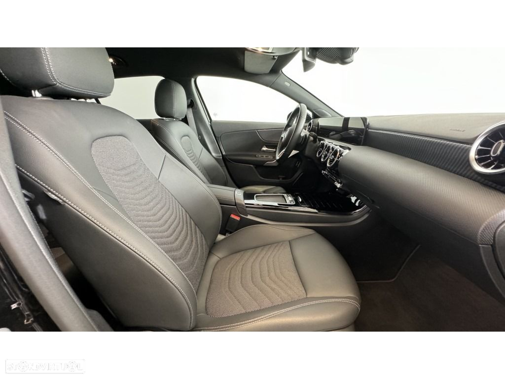 Mercedes-Benz A 250 e - 12