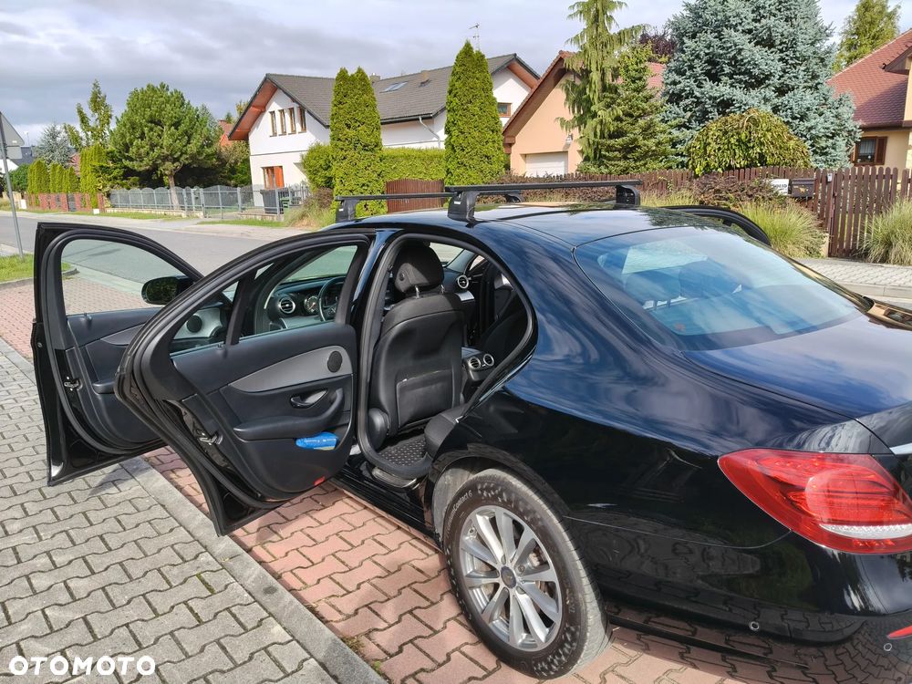 Mercedes-Benz Klasa E 200 d 9G-TRONIC - 13