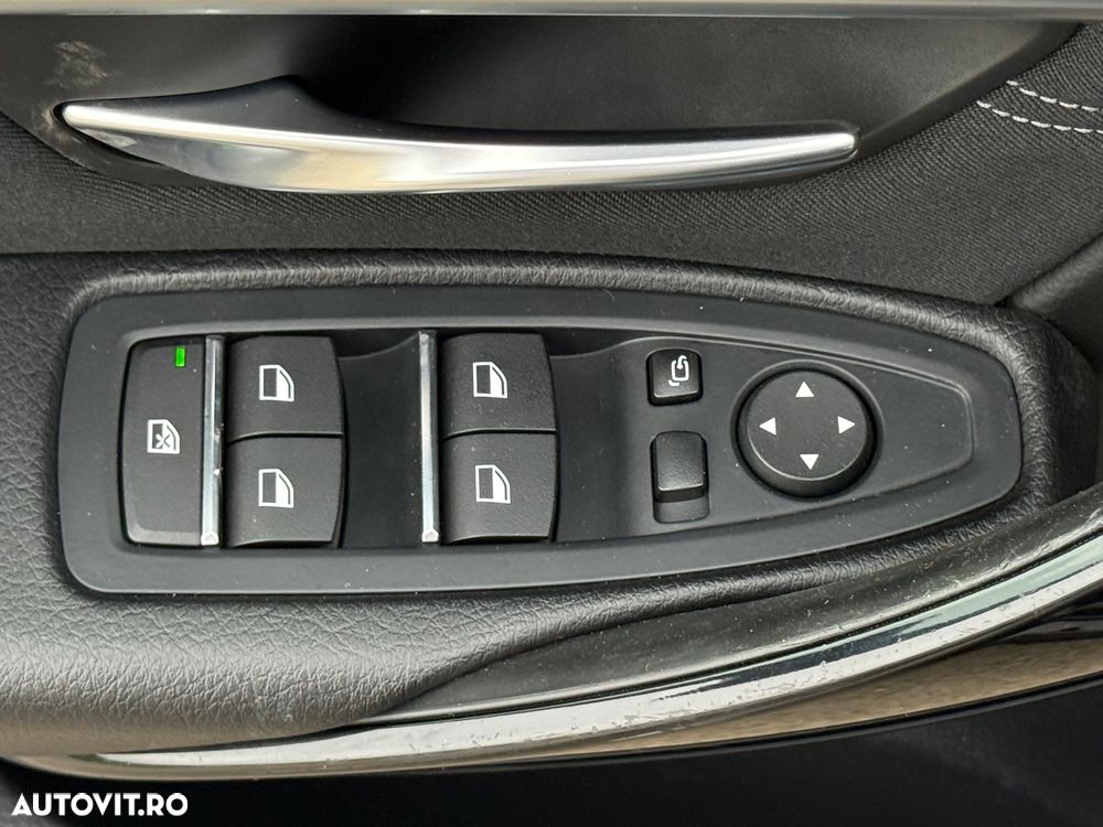 BMW Seria 3 320d Aut. Sport Line - 8