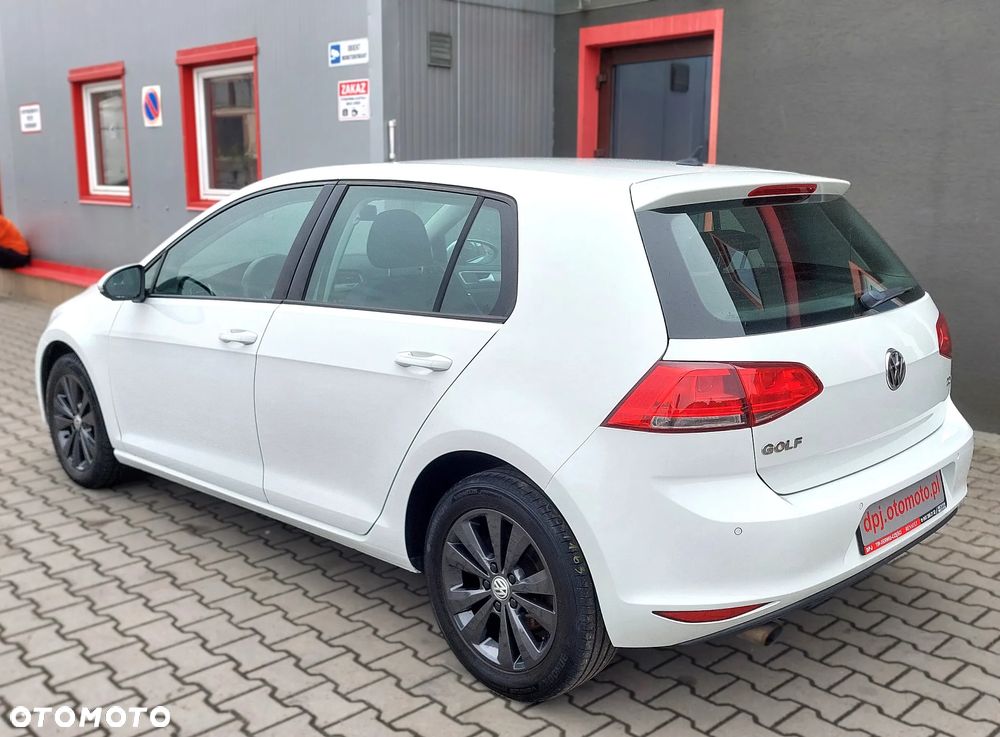 Volkswagen Golf - 3