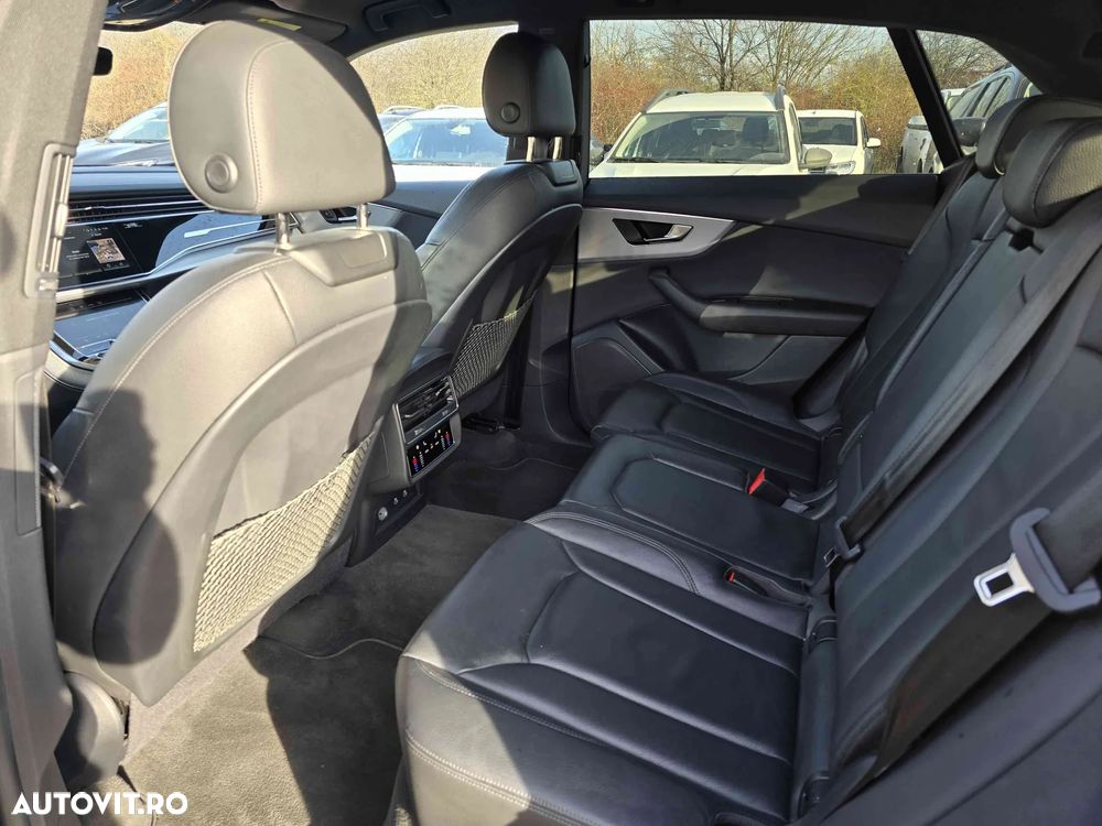 Audi Q8 - 17
