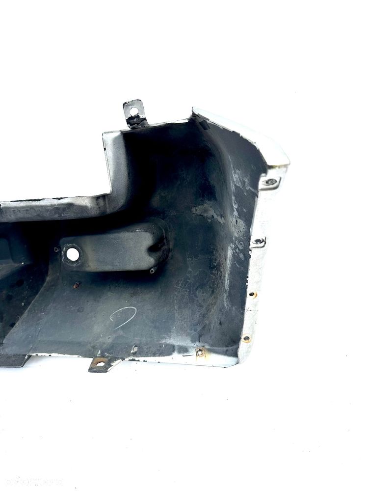 SUZUKI JIMNY SN 1998 - 2017 ZDERZAK TYŁ BEZ OTWORÓW PDC ORYGINAŁ OE - 13
