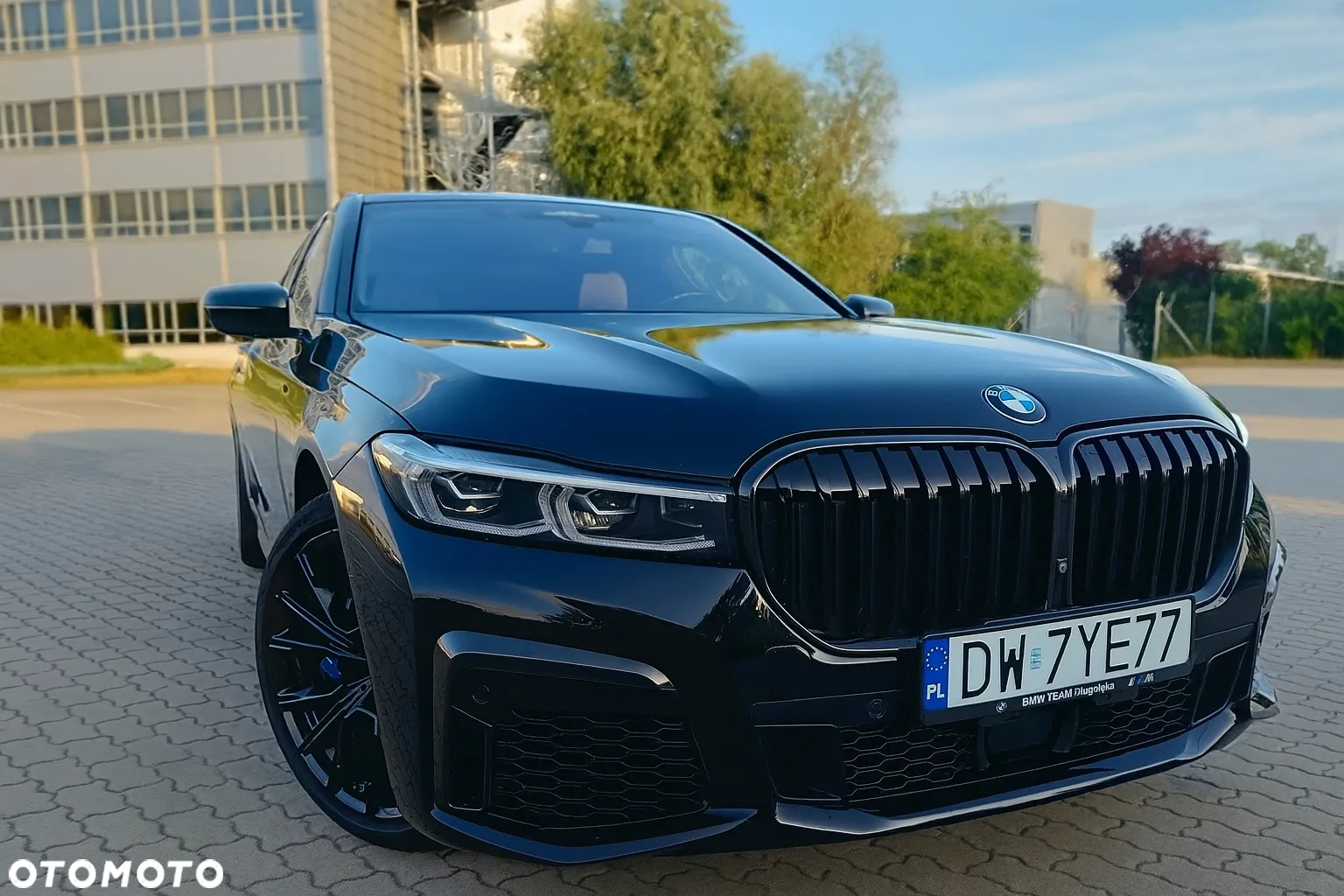 BMW Seria 7 750i xDrive sport - 3