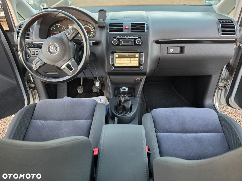 Volkswagen Touran 2.0 TDI Highline - 17