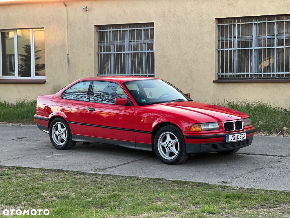 BMW Seria 3 316i - 1