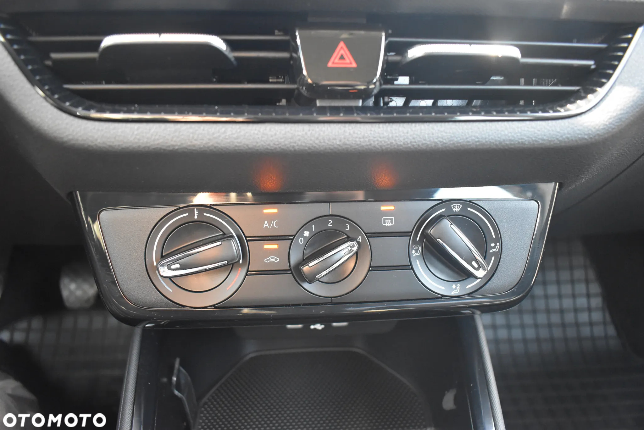 Skoda Fabia 1.0 Ambition - 29