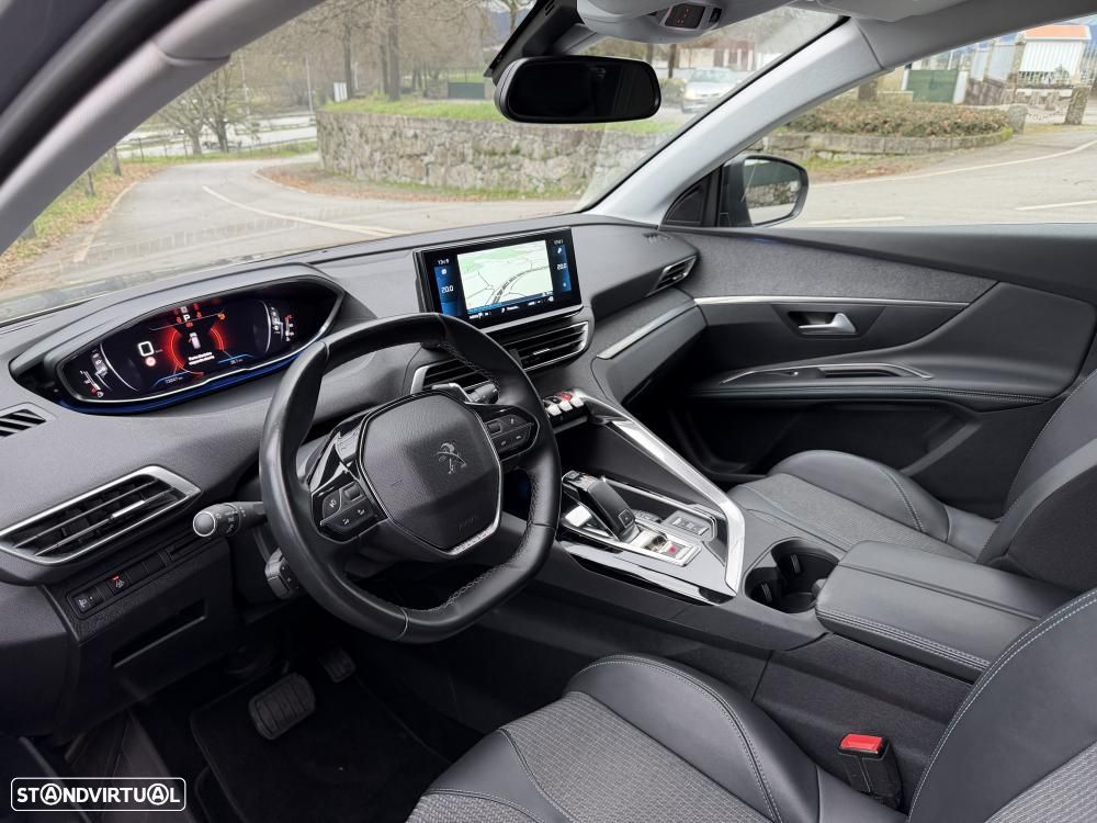 Peugeot 3008 1.2 PureTech Allure Pack EAT8 - 8