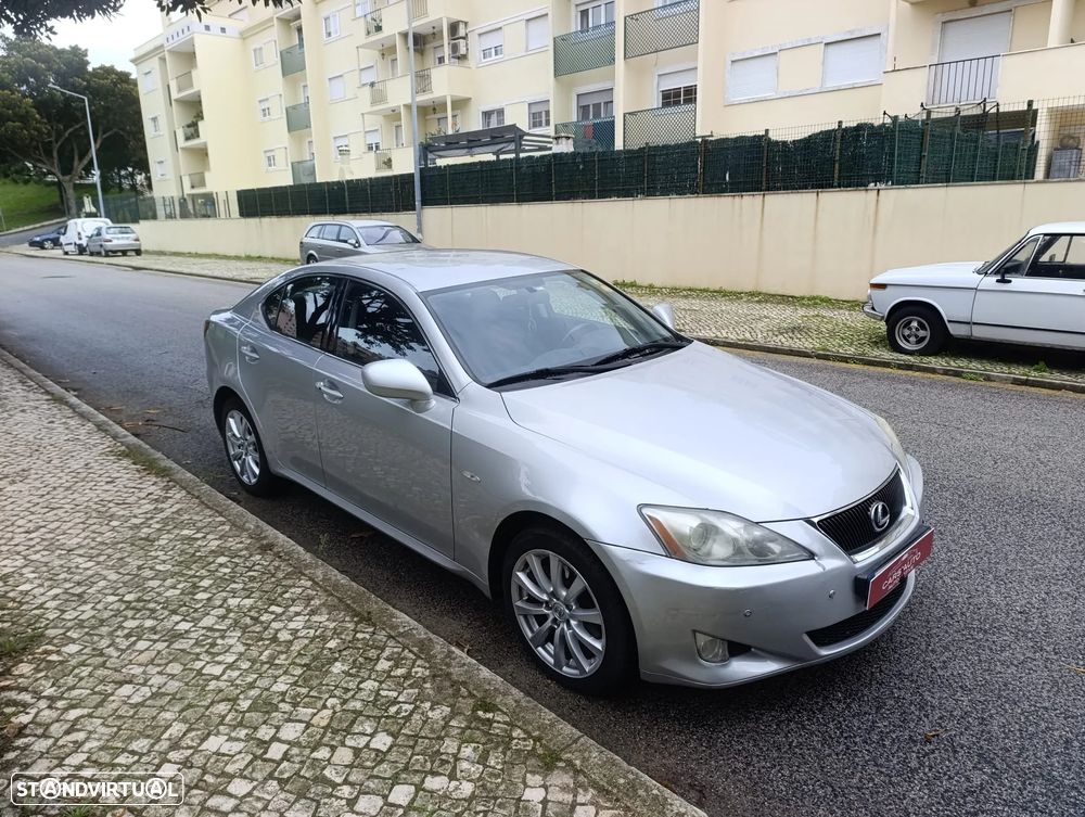 Lexus IS 220 - 5