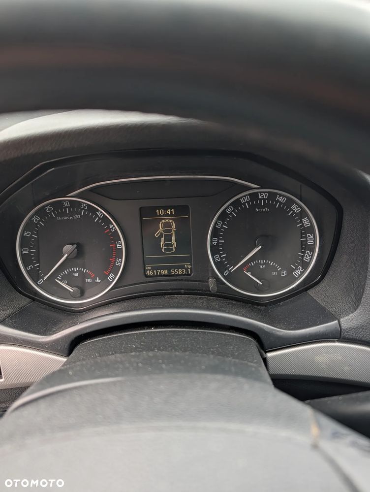 Skoda Octavia 1.6 TDI Ambiente DSG - 5