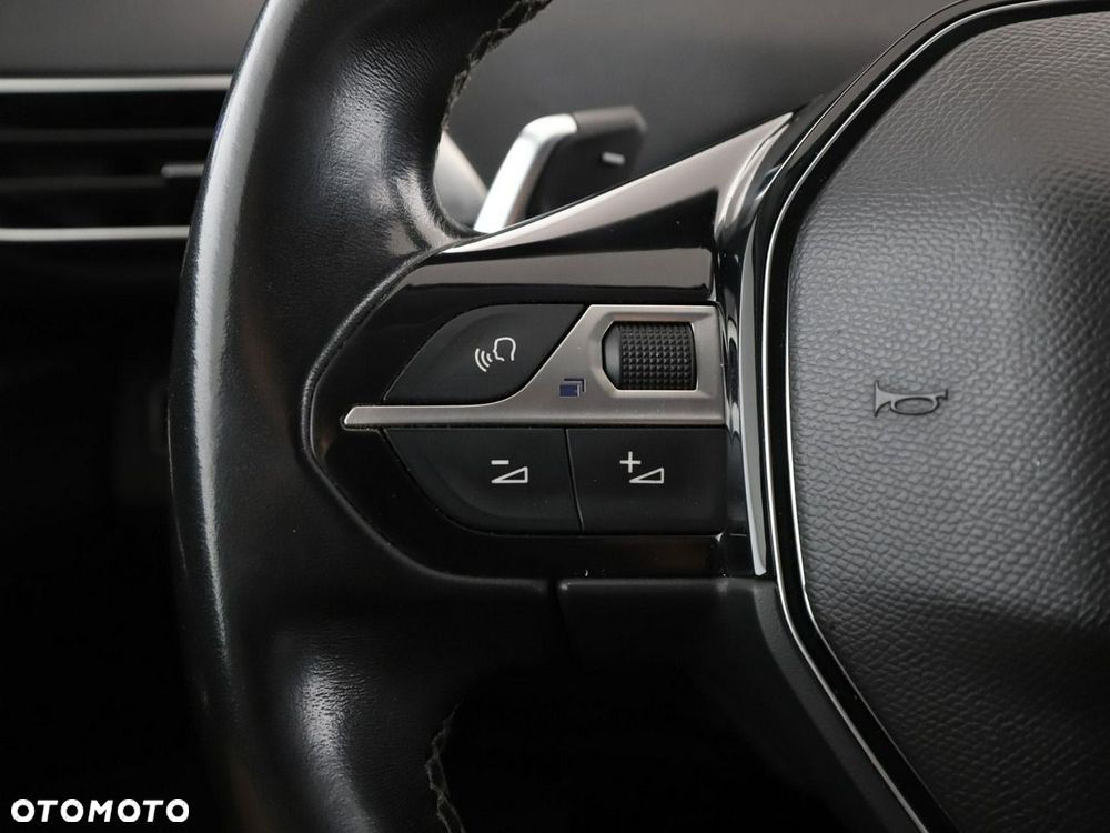 Peugeot 5008 PureTech 130 EAT8 Stop & Start Allure Business-Paket - 34