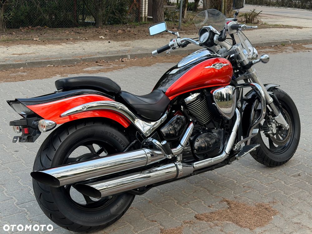 Suzuki Intruder - 3