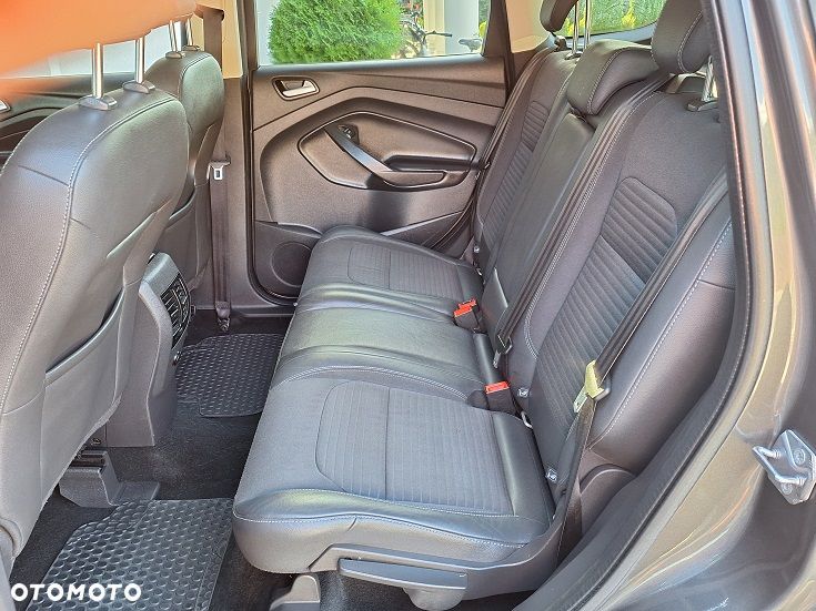 Ford Kuga 2.0 TDCi 4x2 Titanium - 18