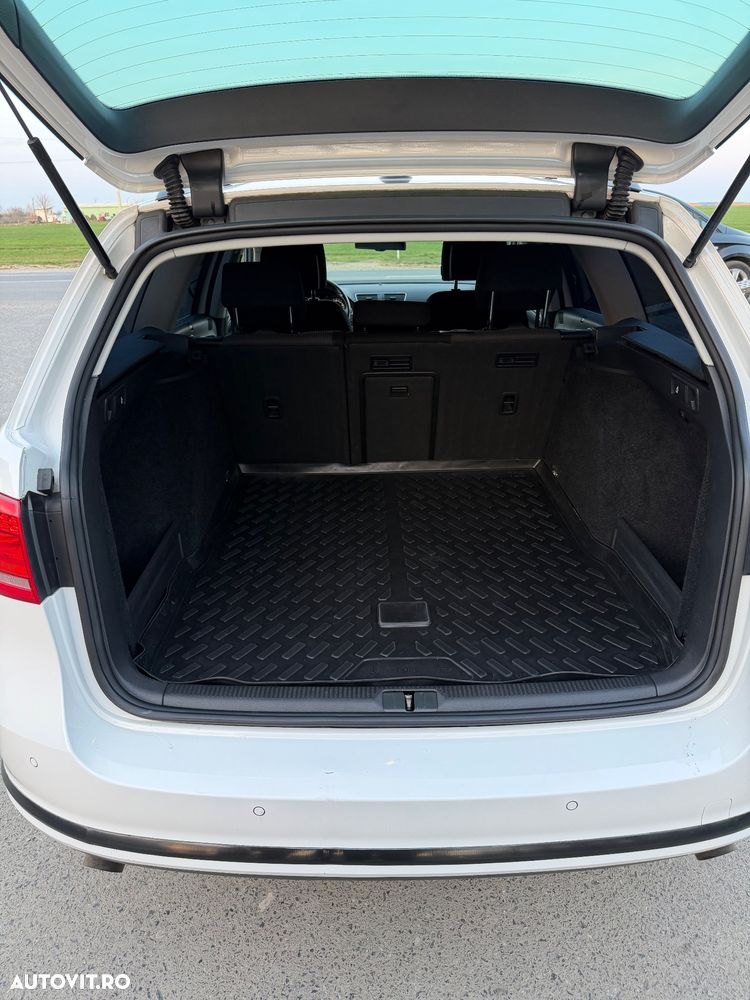 Volkswagen Passat 2.0 TDI 4Motion DPF DSG Comfortline - 9