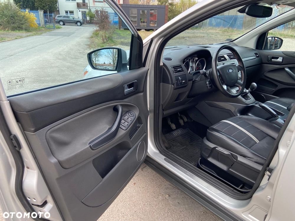 Ford Kuga 2.0 TDCi Titanium - 28