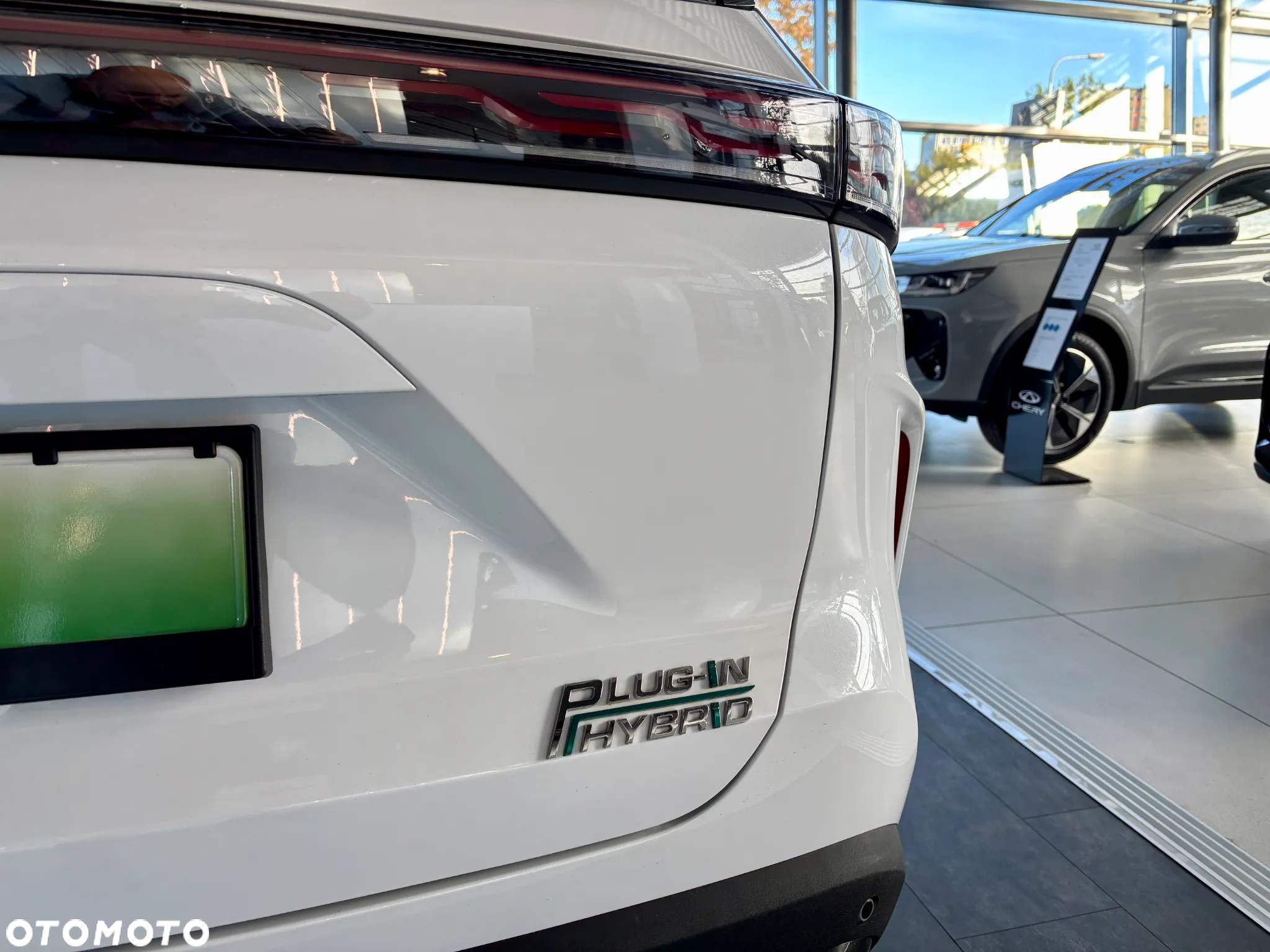 Chery Tiggo 7 1.5 T-GDI Super Hybrid Comfort DHT - 8