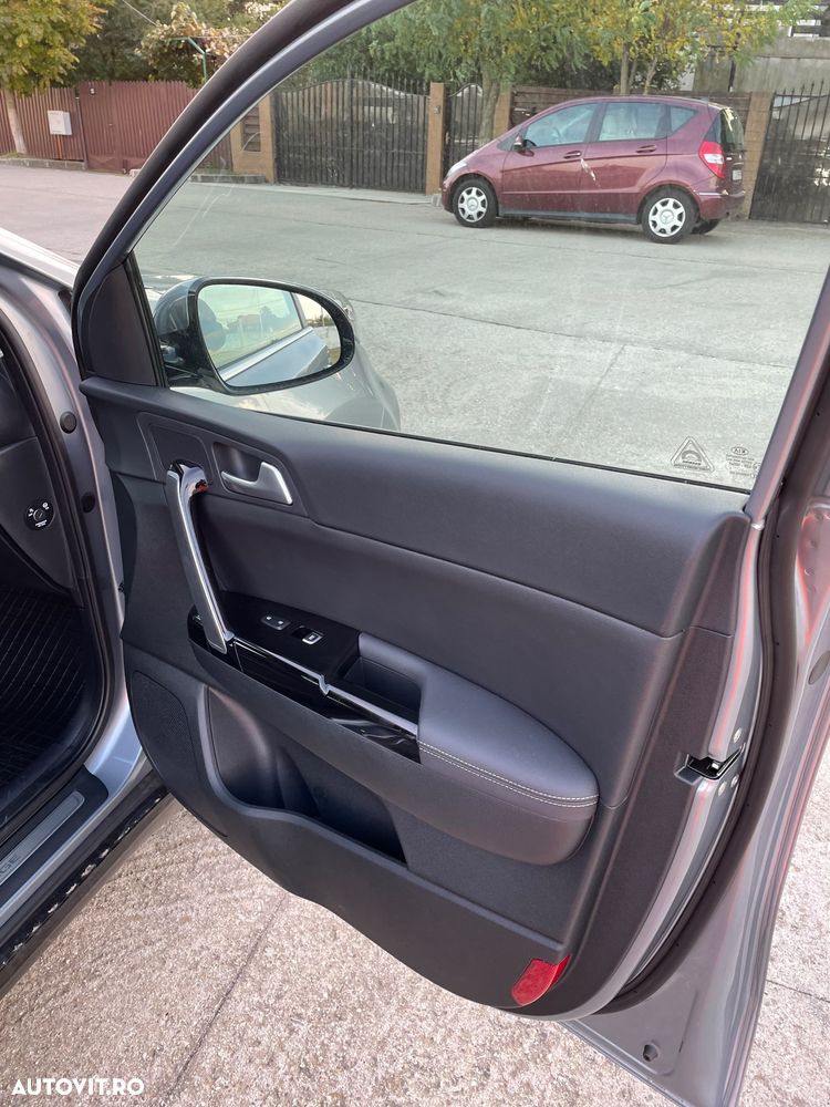 Kia Sportage 1.6 DSL MHEV 7DCT HP 4x4 GT Line - 16