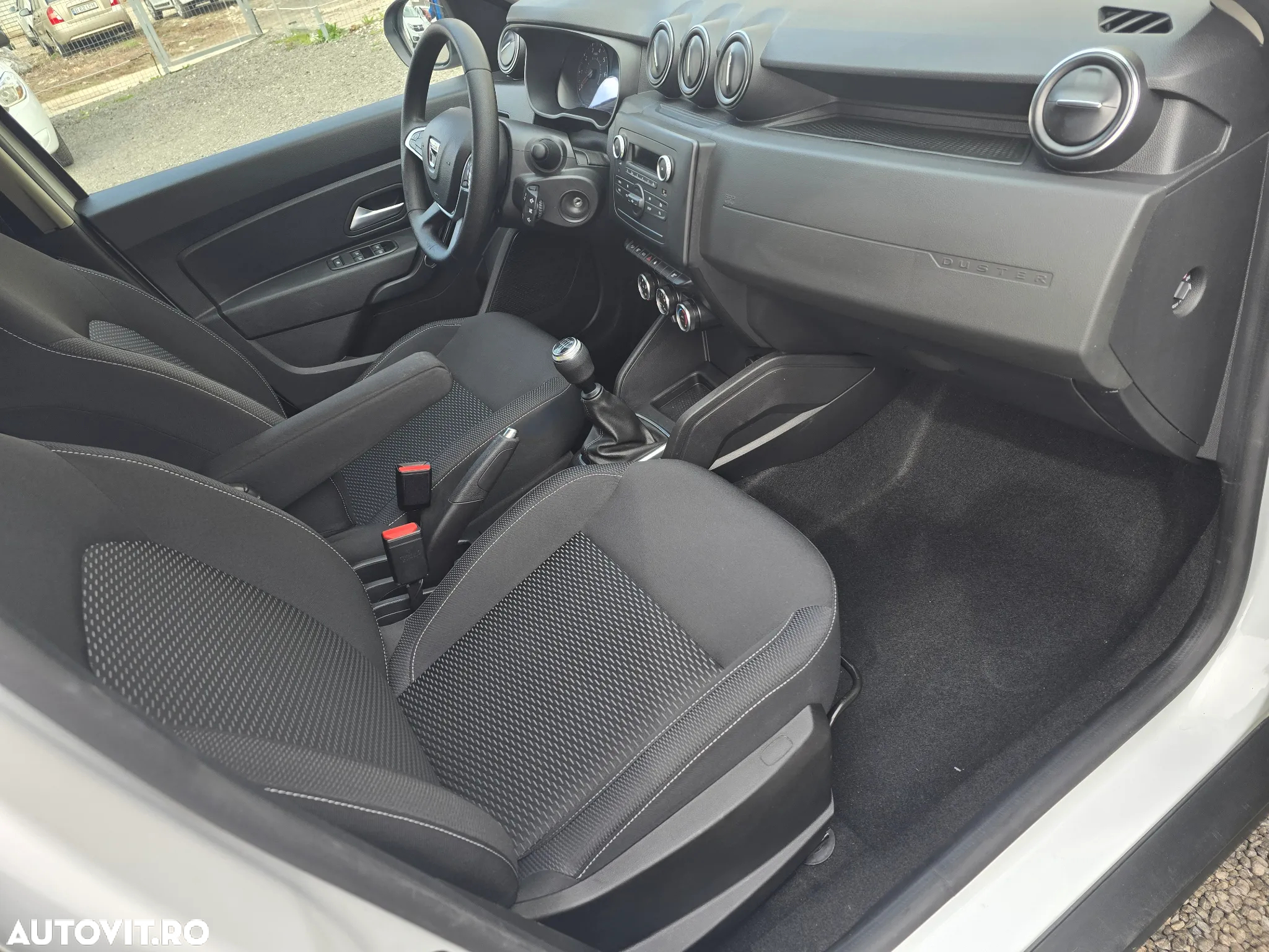 Dacia Duster 1.5 Blue dCi 4WD Comfort - 12