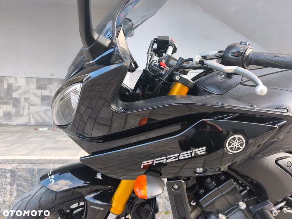Yamaha FZ8 - 26